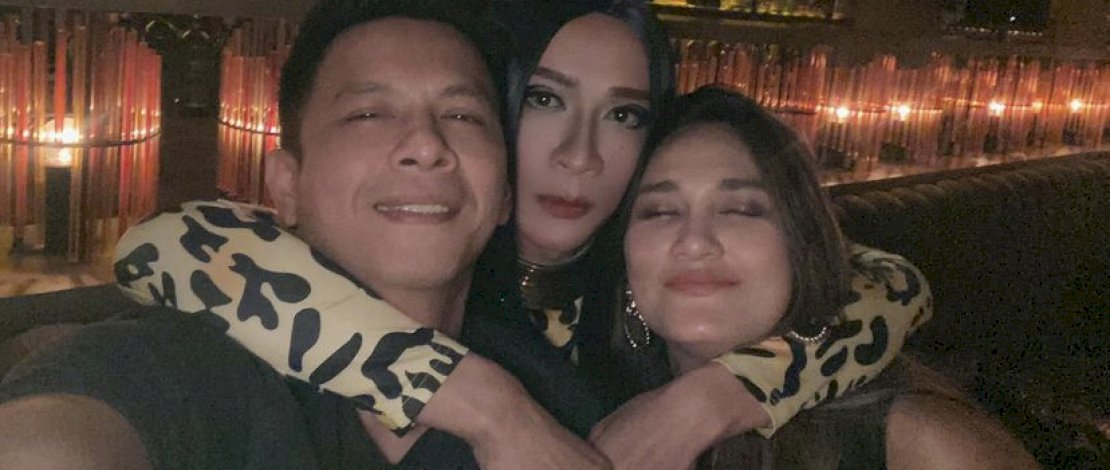 Potret Aming bersama Luna Maya dan Ariel Noah. 