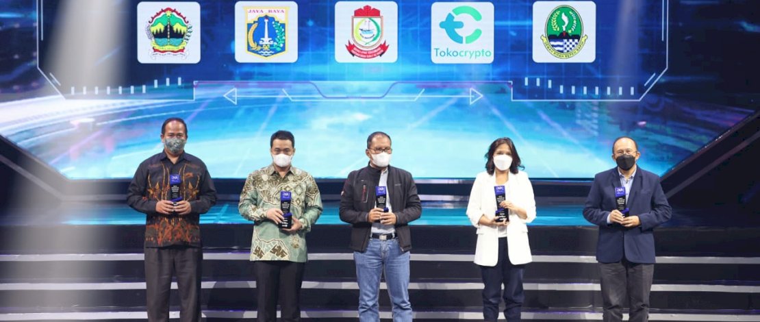 Danny Sabet Penghargaan Digital Innovation For Public Service 2022