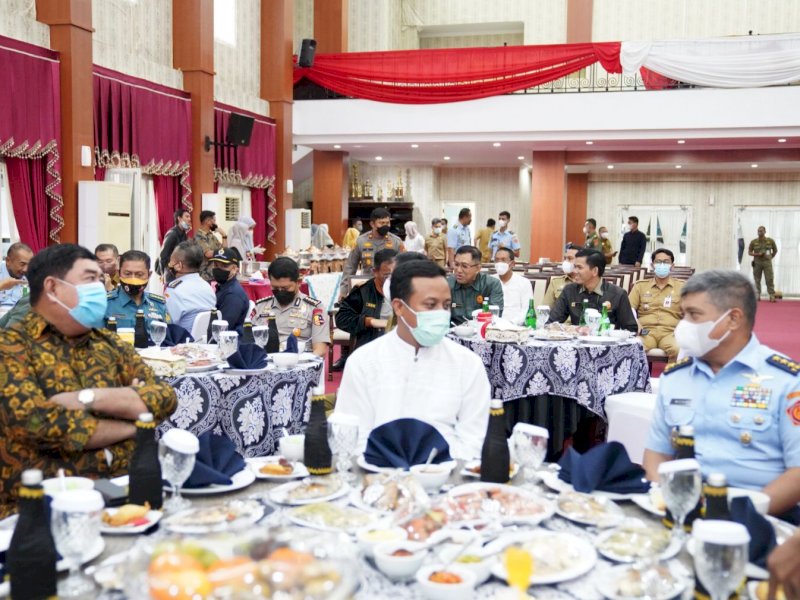 Andi Sudirman Jamu Buka Puasa Peserta SSDN PPRA LXIII Lemhannas RI
