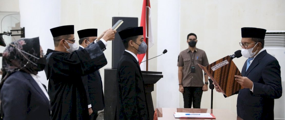 Lantik Kadis Dukcapil Makassar, Wali Kota Danny Minta Perbaikan Sistem