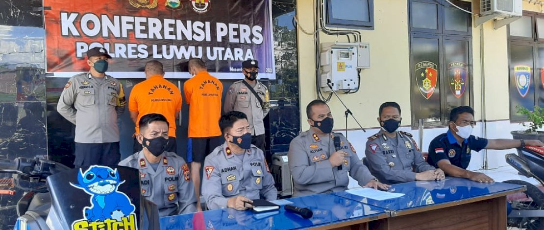 Polres Luwu Utara Bekuk Residivis Curanmor Bersama Puluhan Barang Bukti Polres Luwu Utara Bekuk Residivis Curanmor Bersama Puluhan Barang Bukti