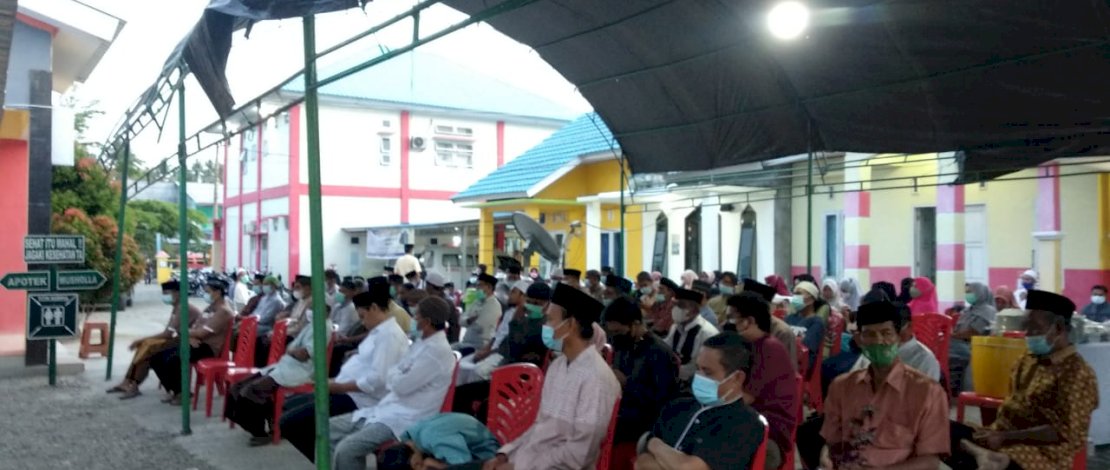 Pererat Silaturahmi, UPT PKM Bonebone Gelar Buka Puasa Bersama Warga