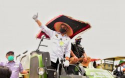 Lewat Propaktani, Kementan dan Petani Indramayu Bangun Kemandirian Benih Padi