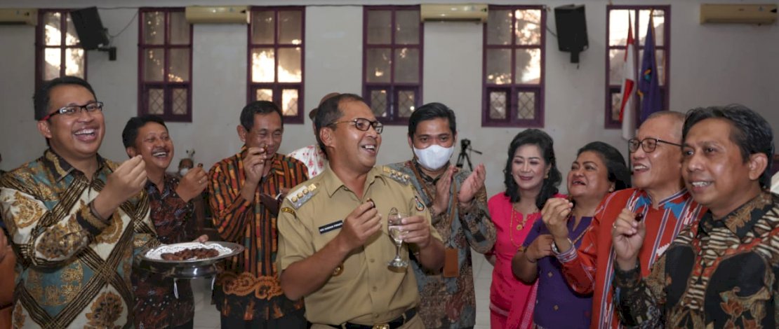 Tepis Makassar Kota Intoleran, Pendeta Sediakan Danny Buka Puasa 