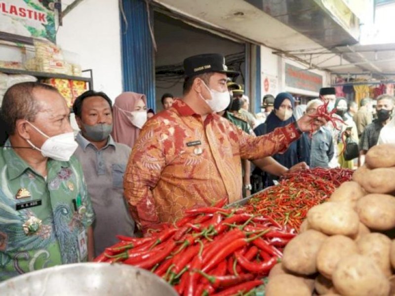 Sidak Pasar Tradisional, Bupati Maros: Bahan Pokok Selain Minyak, Aman
