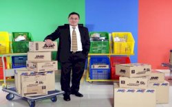 Mantan Kurir Jadi CEO Terbaik Se Indonesia