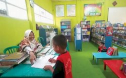 Mahasiswa Unhas Tertarik Meneliti Inovasi Dinas Perpustakaan Makassar