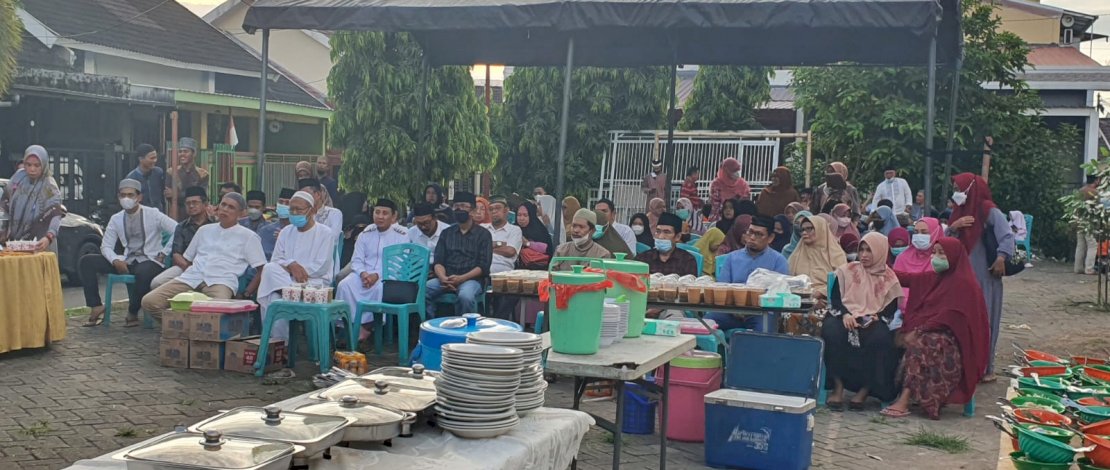 Pererat Silaturahmi, Warga Kompleks Prima Griya Gelar Buka Puasa Bersama Pererat Silaturahmi, Warga Kompleks Prima Griya Gelar Buka Puasa Bersama