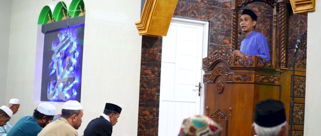 Safari Ramadan ke Kampung Halaman, Rudianto Lallo : Sekolahkan Anakta Safari Ramadan ke Kampung Halaman, Rudianto Lallo : Sekolahkan Anakta