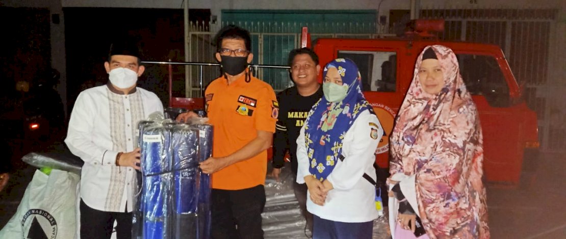Respon Cepat, Gubernur Sulsel Salurkan Bantuan Bagi Korban Kebakaran Veteran Respon Cepat, Gubernur Sulsel Salurkan Bantuan Bagi Korban Kebakaran Veteran