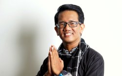 E.Z. Muttaqien , Semangat #Menebarkebaikan Bersama Sekotak Manfaat dari MilkLife Kurma