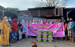 Bayangkari Polda Sulsel Berbagi Ke Korban Penggusuran