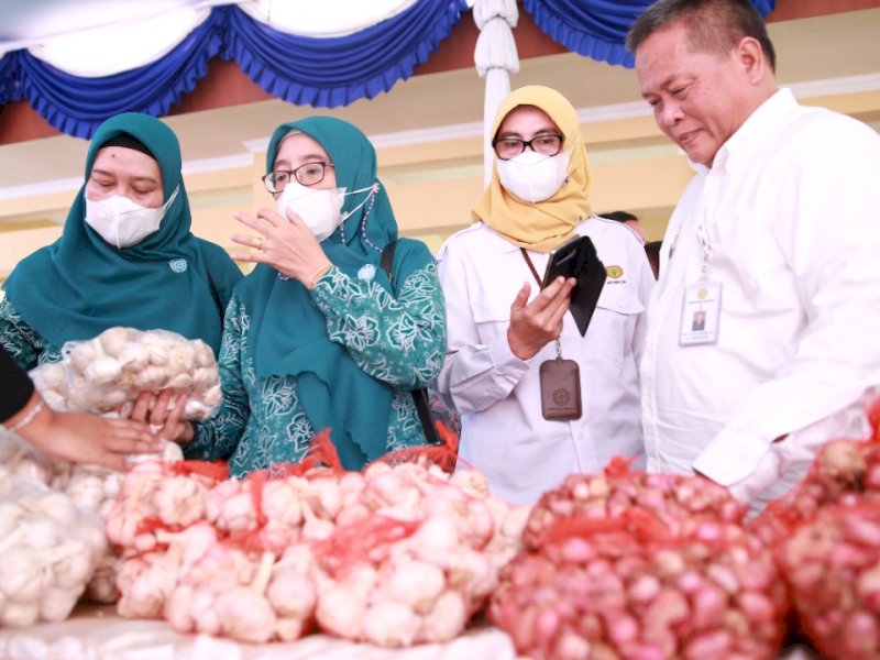 Kementan Pantau Gelar Pangan Murah di Lamongan, Ketersediaan Beras Surplus