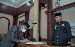 Lantik Pejabat Lingkup Pemkab Luwu, Ini Pesan Bupati Basmin Mattayang