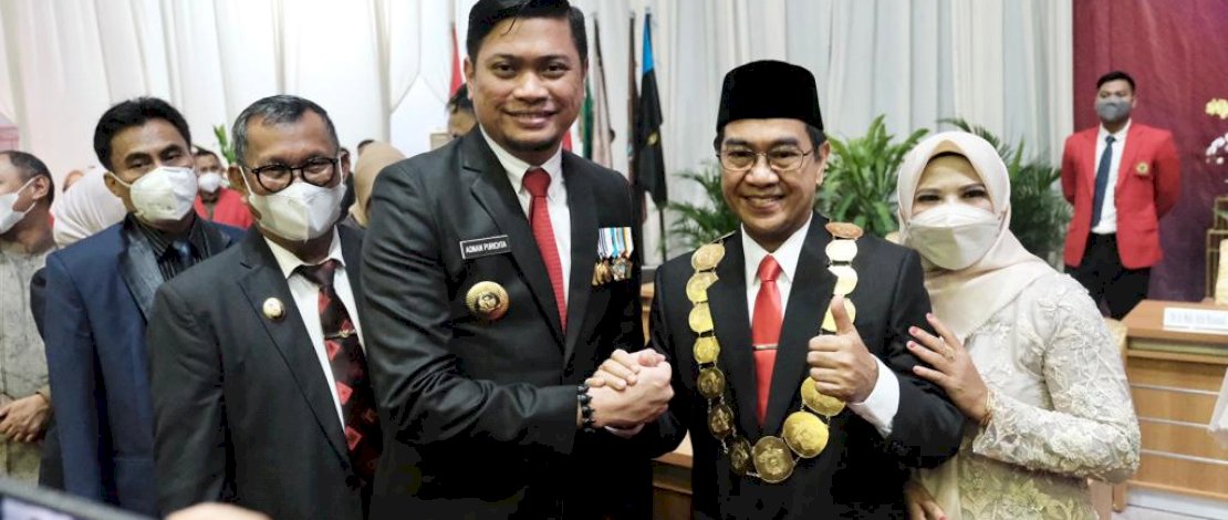 Rektor Baru, Bupati Gowa Harap Unhas Lahirkan SDM Unggul Rektor Baru, Bupati Gowa Harap Unhas Lahirkan SDM Unggul