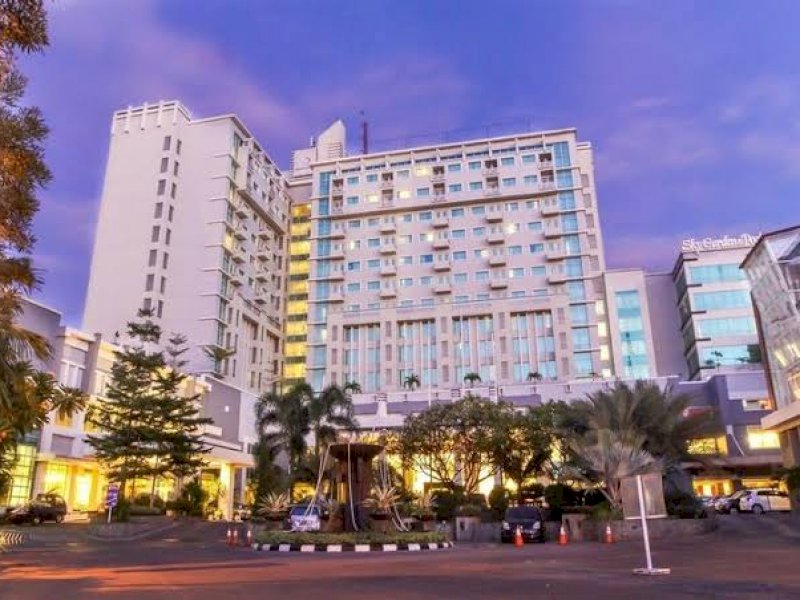Claro Makassar Gelar Sholat Idulfitri di Sandeq Ballroom, Terbuka Untuk Umum