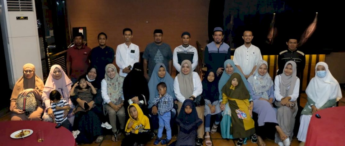 SUPM Bone Angk XVII Gelar Baksos dan Buka Puasa Bersama SUPM Bone Angk XVII Gelar Baksos dan Buka Puasa Bersama