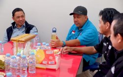 FOTO: Fahri Hamzah dan Anis Matta Berkunjung ke Redaksi Bukamatanews