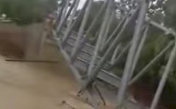 Belum Sempat Digunakan, Jembatan di Bone Ambruk Dihantam Banjir