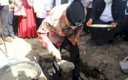 Taufan Pawe Letakkan Batu Pertama Pembangunan Pesantren di Parepare