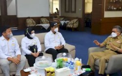 Taufan Pawe Beri Dukungan Ramadan Fair 2022 HIPMI Kota Parepare