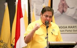 Kursi Airlangga Digoyang, TP Pasang Badan, NH Bilang Munaslub Tidak Mudah