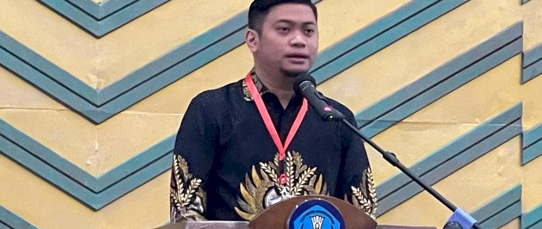 Sekjen APKASI, Adnan Purichta Ichsan saat memberikan sambutan mewakili Ketua Umum APKASI, Sutan Riska Tuanku Kerajaan pada Sosialisasi Kemitraan Pemerintah Daerah dan Kampus Melalui Program Dana Hibah Kedaireka Rp 1-2 Triliun Tahun 2023 di Gedung D, Dirjen Dikti Kemendikbud Ristek, Jalan Jend. Sudirman Pintu Satu, Senayan Jakarta, Selasa (17/5/2022). Sekjen APKASI, Adnan Purichta Ichsan saat memberikan sambutan mewakili Ketua Umum APKASI, Sutan Riska Tuanku Kerajaan pada Sosialisasi Kemitraan Pemerintah Daerah dan Kampus Melalui Program Dana Hibah Kedaireka Rp 1-2 Triliun Tahun 2023 di Gedung D, Dirjen Dikti Kemendikbud Ristek, Jalan Jend. Sudirman Pintu Satu, Senayan Jakarta, Selasa (17/5/2022).