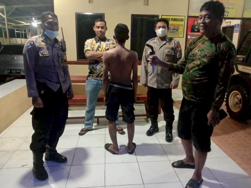 Bertikai dengan Iparnya, Pemuda Berbadik di Makassar Diamankan Polisi