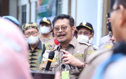 Pastikan Lalu Lintas Sapi Antar Area Aman, Mentan Turun Langsung