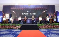 Pertama Kali Nilai B, Pemkab Takalar Raih SAKIP Awards