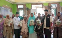 Ramadan Berkah, Baznas Takalar Berbagi dengan Kaum Dhuafa di Kecamatan Galut