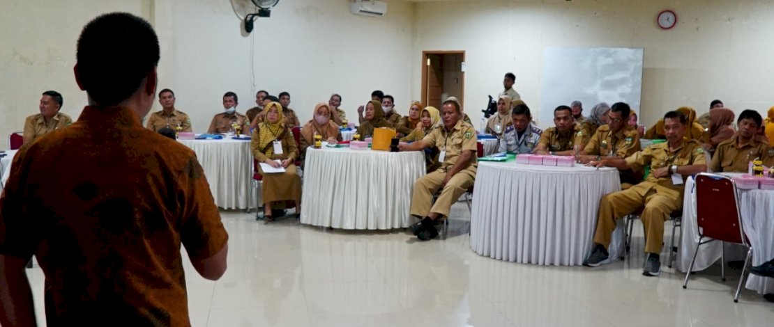 Foto : Badan Kepegawaian dan Pengembangan Sumber Daya Manusia (BKPSDM) Kabupaten Luwub menyelenggarakan Bimbingan Teknis (Bimtek) tindak lanjut Penyetaraan Jabatan Pengawas Kedalam Jabatan Fungsional Senin (23/5/2022)
Foto : Badan Kepegawaian dan Pengembangan Sumber Daya Manusia (BKPSDM) Kabupaten Luwub menyelenggarakan Bimbingan Teknis (Bimtek) tindak lanjut Penyetaraan Jabatan Pengawas Kedalam Jabatan Fungsional Senin (23/5/2022)