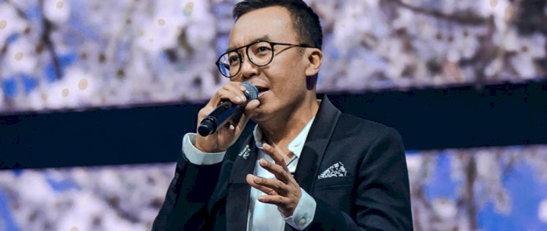 Kembali Manggung Setelah Sembuh dari Kanker, Ari Lasso: Itu Adalah Rasa Syukur Tak Terhingga Kembali Manggung Setelah Sembuh dari Kanker, Ari Lasso: Itu Adalah Rasa Syukur Tak Terhingga