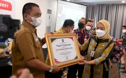 Terbaik ke-2 Nasional Penerapan SPM, Pemprov Sulsel Terima Penghargaan Kemendagri
