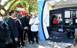 Presiden Jokowi Tinjau Rumah Resiliensi Indonesia pada Pameran Adexco 2022    