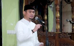 Bupati Gowa Tarawih Keliling Pertama di Kecamatan Pallangga 