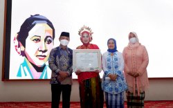 Nakes di Gowa Terima Penghargaan Dari OASE Kabinet Indonesia Maju