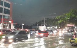 Foto Penampakan Jalan Tun Abdul Razak Kab Gowa Terendam Banjir