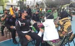 Anggota Brimob  " Serbu " Markas Tentara di Bone, Ada Apa?