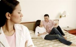 Digerebek Isteri Sah Ngamar Bareng Rekan Kerja, Suami: Dia Lagi Dapet, Aku Nggak Ngapa-ngapain