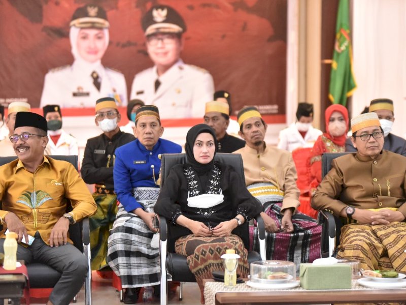 Peringati Hari Lahir Pancasila, Bupati Luwu Utara Serahkan PIN Duta Pancasila