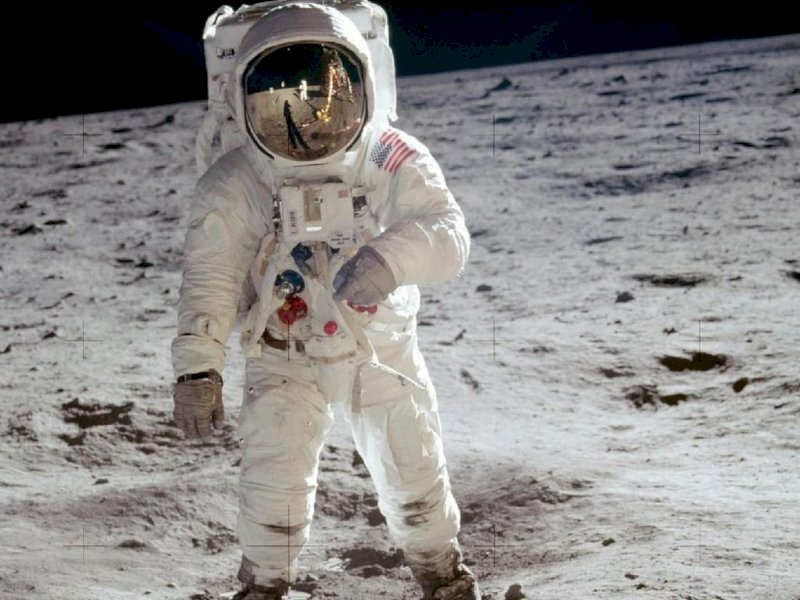 Empat Astronaut Mendarat ke Bumi Setelah Lima Bulan Merantau ke Antariksa