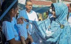 Kadinsos Makassar Terjun Langsung Sebarkan Bantuan Bagi Korban Kebakaran Jalan Sunu