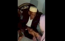 Punya Kayu 'Sanrego' Penambah Stamina, Kakek Usia 105 Tahun di Bone Nikahi Wanita Muda