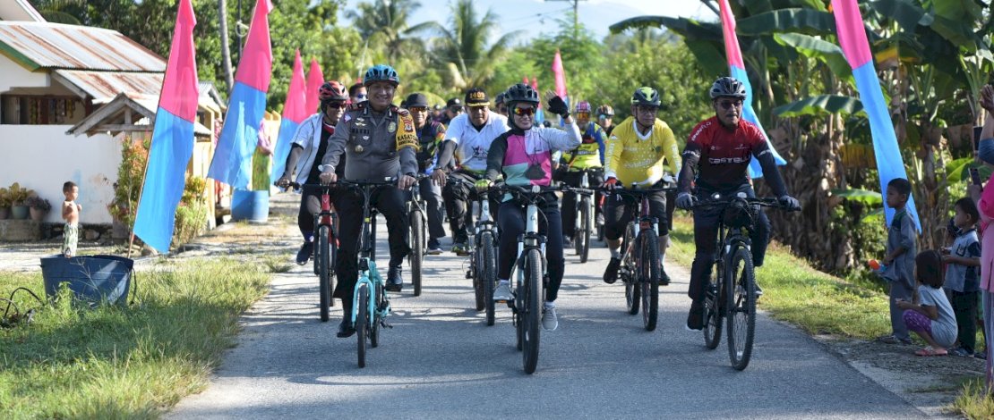 Pemkab Luwu Utara Sambut Hari Lingkungan dengan Bersepeda