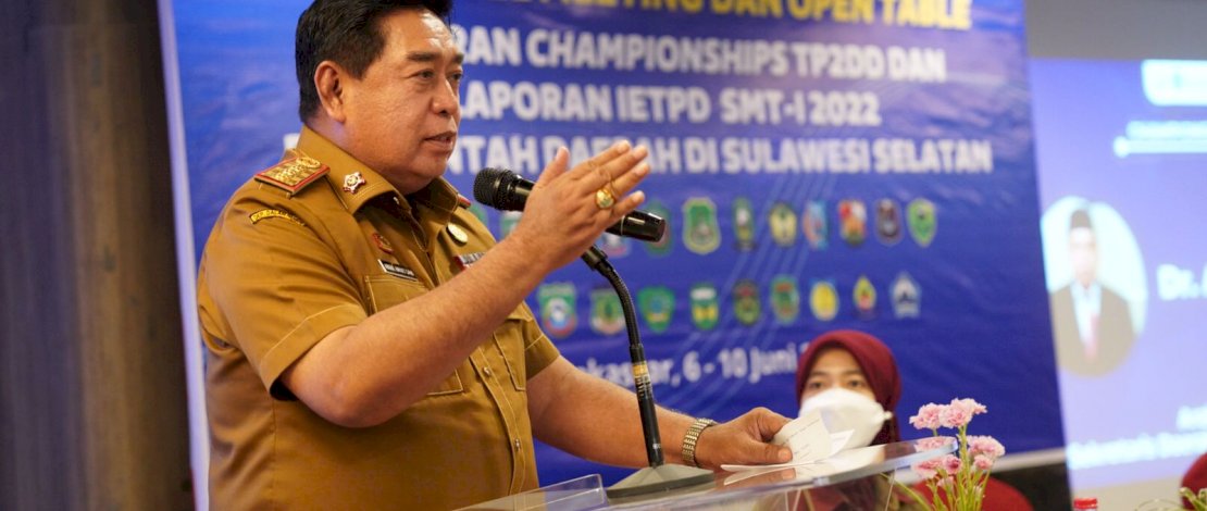 Sekertaris Daerah Provinsi Sulawesi Selatan (Sulsel), Abdul Hayat Gani, menghadiri high level meeting Tim Percepatan dan Perluasan Digitalisasi Daerah (TP2DD), Senin, 6 Juni 2022.