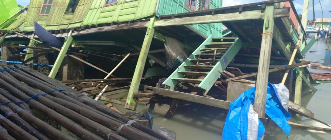 Angin Puting Beliung Ngamuk di Bone, Belasan Rumah Warga Porak-Poranda