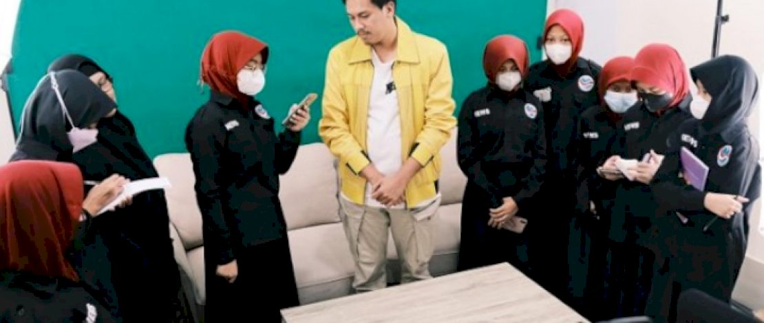 Wakil Ketua DPRD Makassar Andi Nurhaldin Nurdin Halid menerima Belasan siswa SD Inpres Unggulan BTN Pemda mengunjungi Dapur Redaksi Sekretariat DPRD Makassar, Jl AP Pettarani No 1-2