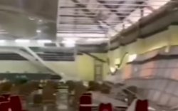 Warga Panik di Mamuju Akibat Gempa, Plafon Gedung PKK Mamuju&nbsp;Runtuh