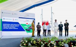 Presiden Resmikan Pembangunan Industri Baterai Listrik Terintegrasi 